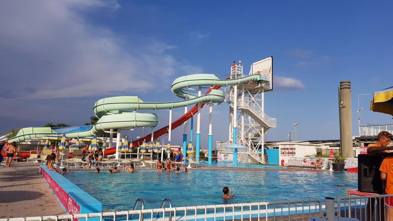 Oasi Del Mare Hotel Rimini Ngoại thất bức ảnh
