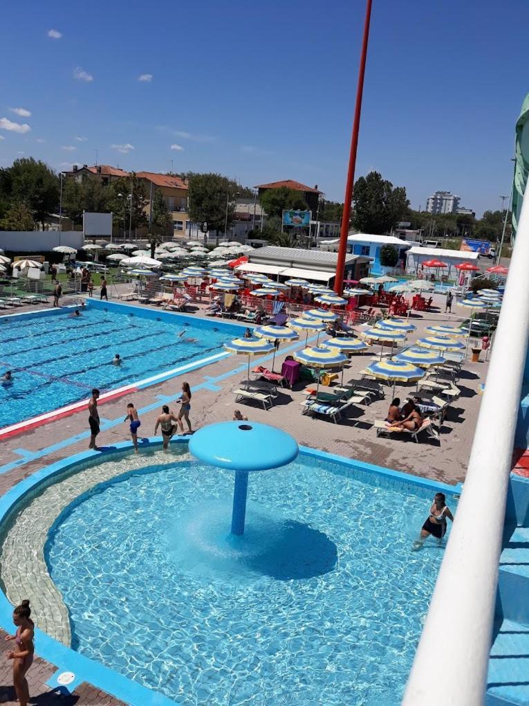Oasi Del Mare Hotel Rimini Ngoại thất bức ảnh